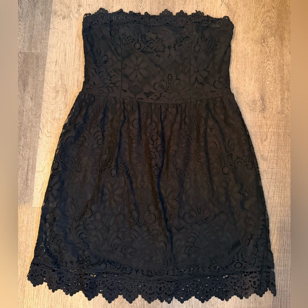 NWT Xhilaration Black Lace Mini Dress with Scalloped Trim Strapless Size L